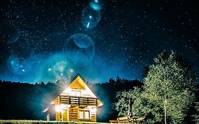 Kryjówka Yetiego Domek w zaciszu Bieszczad z jacuzzi